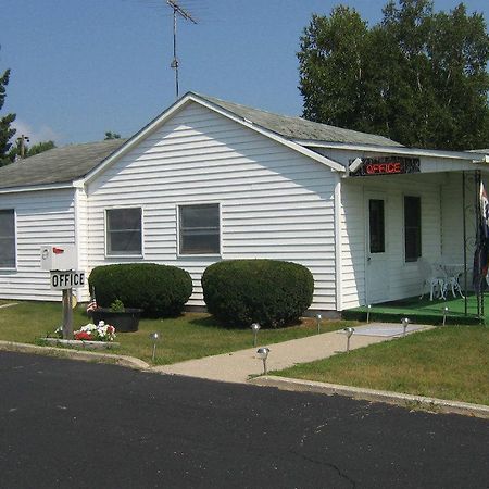 Chapel Hill Motel Brevort Exterior foto