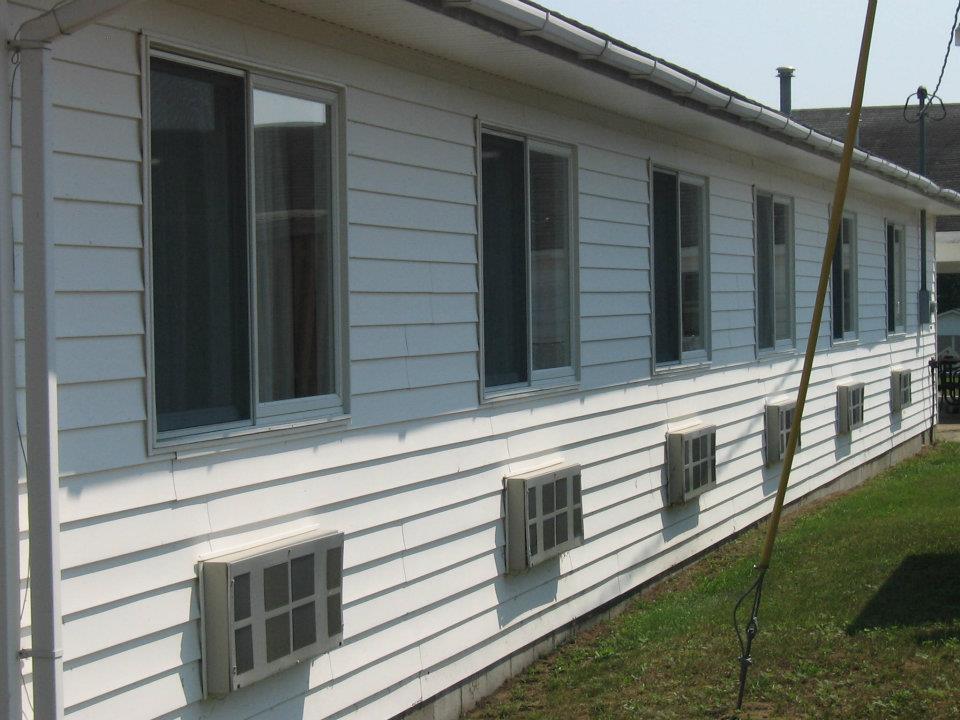 Chapel Hill Motel Brevort Exterior foto