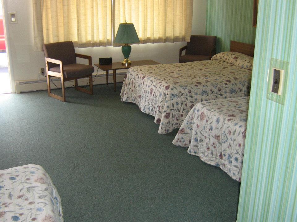 Chapel Hill Motel Brevort Quarto foto